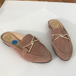 NWOT Vince Camuto slides 7 1/2 but fit like a 7
